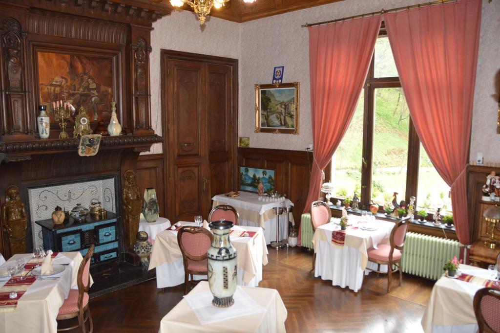 Chateau Bleu Hotel Trooz Bagian luar foto
