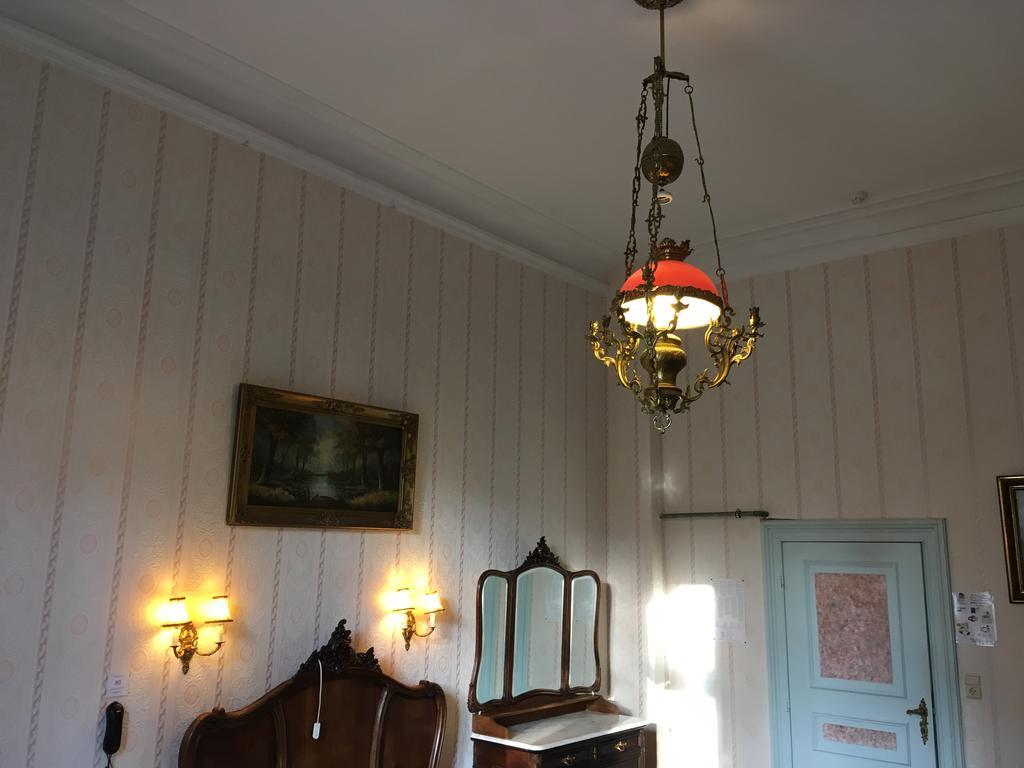 Chateau Bleu Hotel Trooz Bagian luar foto